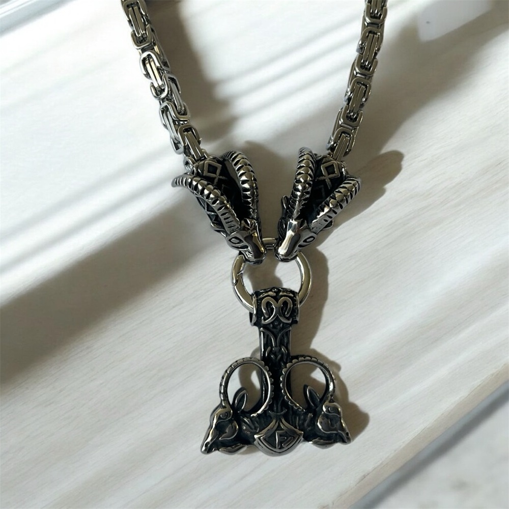 316L Stainless Steel Goat Head Viking Thor’s Hammer Mjolnir Pendant Necklace
